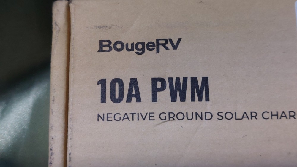 BougeRV 10A PWM Negative Ground Solar Charge Controller ISE132B Screen USB Solar