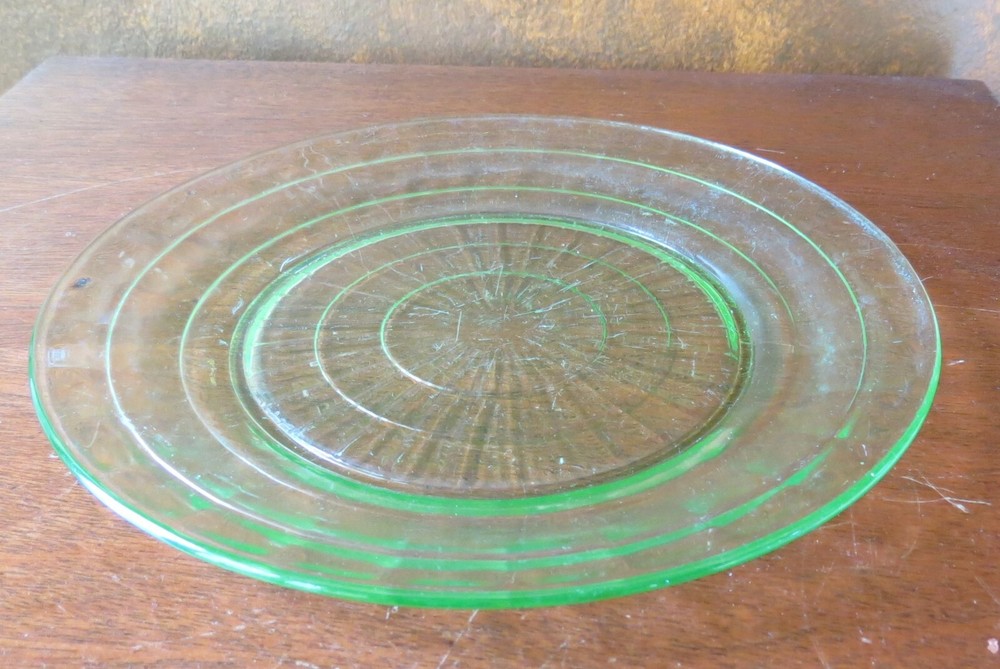 Hocking Green Block Optic Depression 9 ¼” Dinner Plate(s)