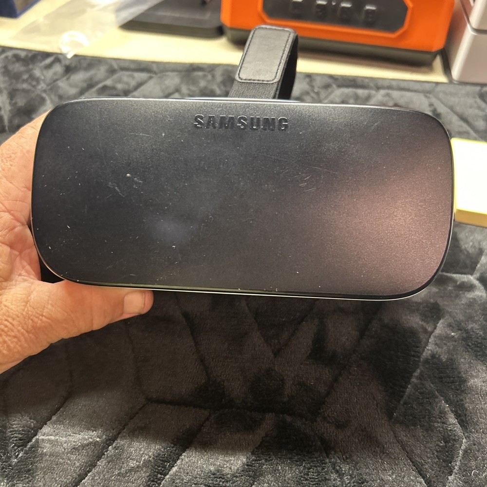 Samsung Gear VR Headset