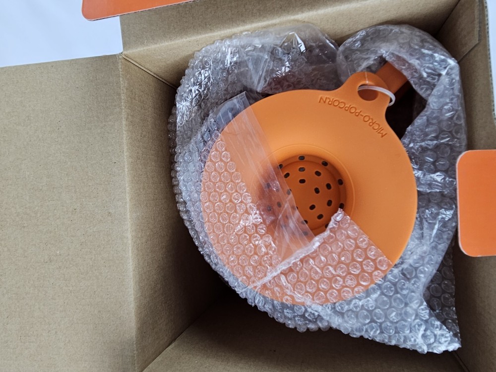 NIB Ecolution Patented Micro-Pop Microwave Popcorn Popper ORANGE