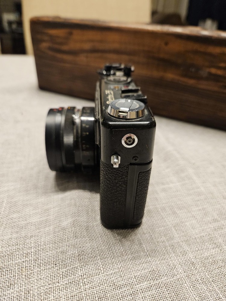 Vintage Yashica Electro 35mm GT Rangefinder Camera