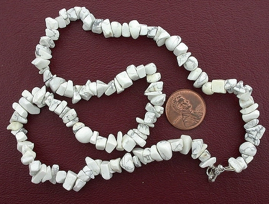 WHITE HOWLITE CHIP BEADS 18" NECKLACE + CLASP