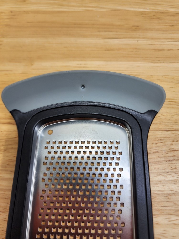 Microplane Large Zester With Rubber Feet