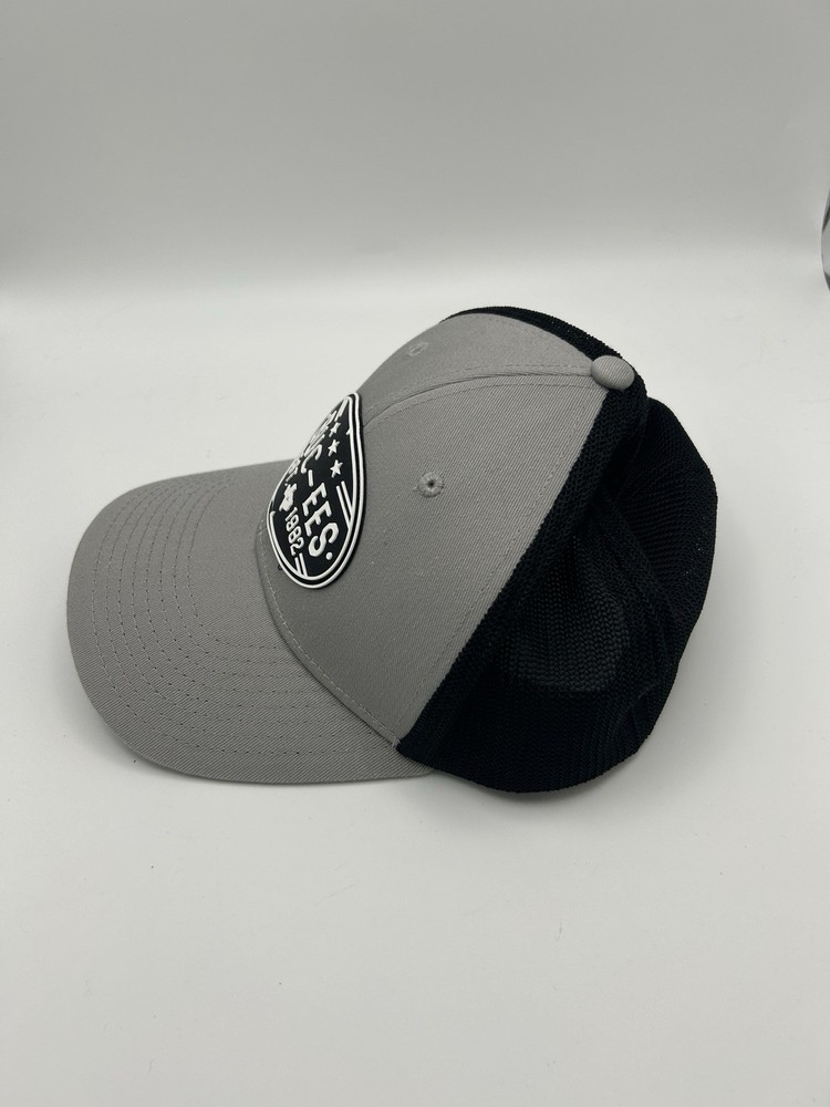 Buc-Ees Youth Stretch Fit Hat