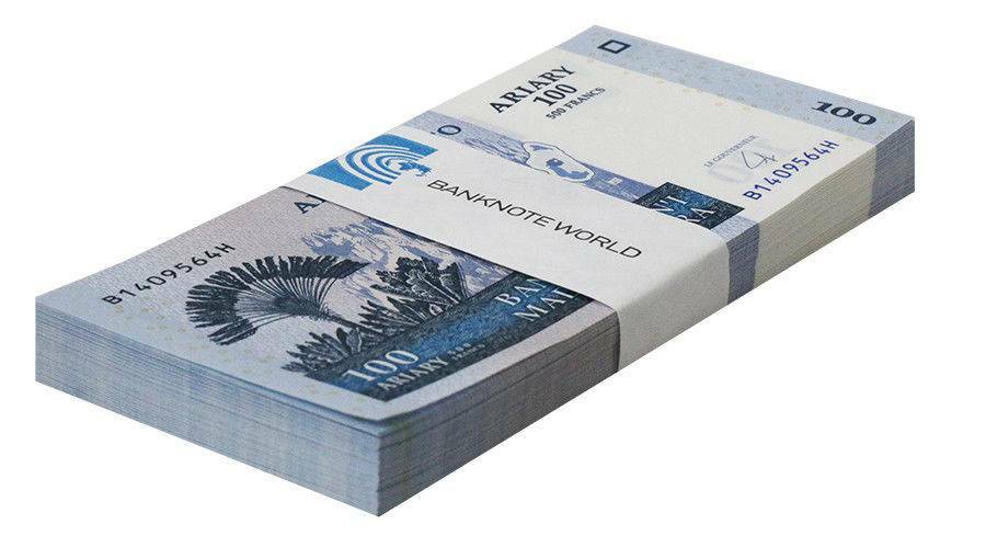 Madagascar 100 Ariary, 2004, P-86b, UNC X 100 PCS Bundle Pack