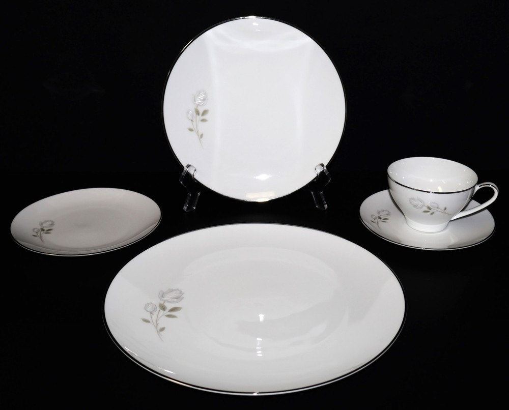 Noritake Altadena 5-Piece Place Setting #6437 | Multiple Sets Available