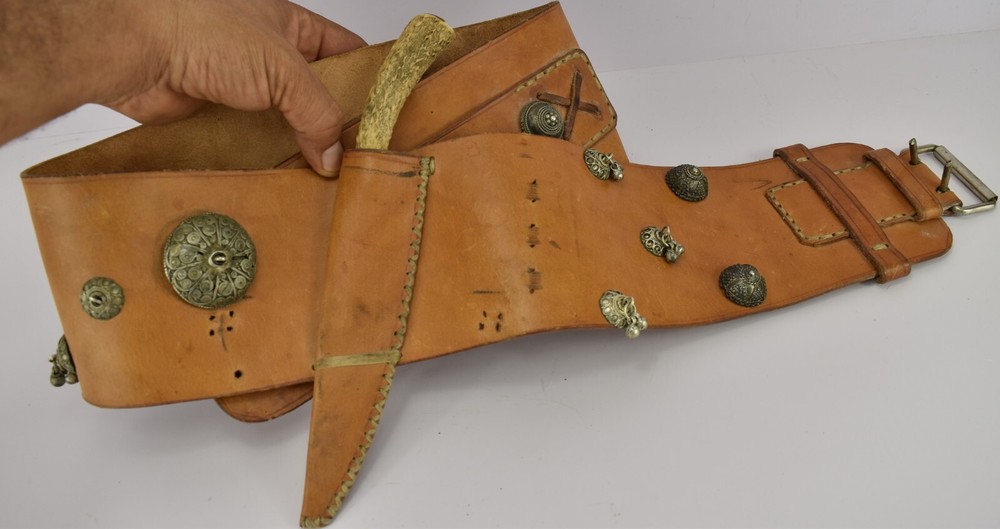 Vintage Dagger Ethnic with Leather Belt Ottoman?