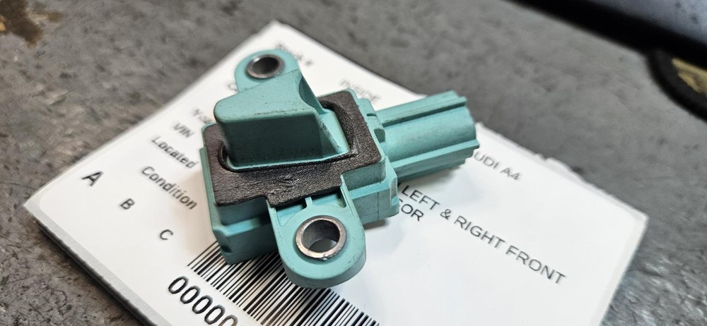 Audi Impact Sensor 8K0 955 557 C