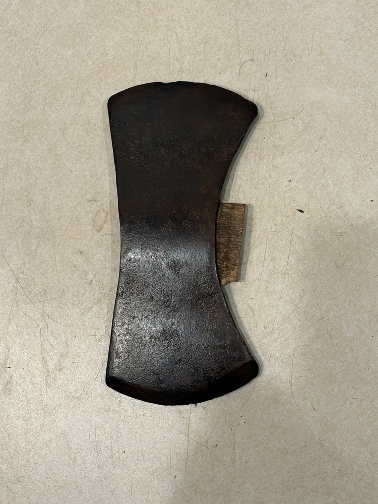 Vintage Unmarked Double bit Axe Head 4lb 6oz.