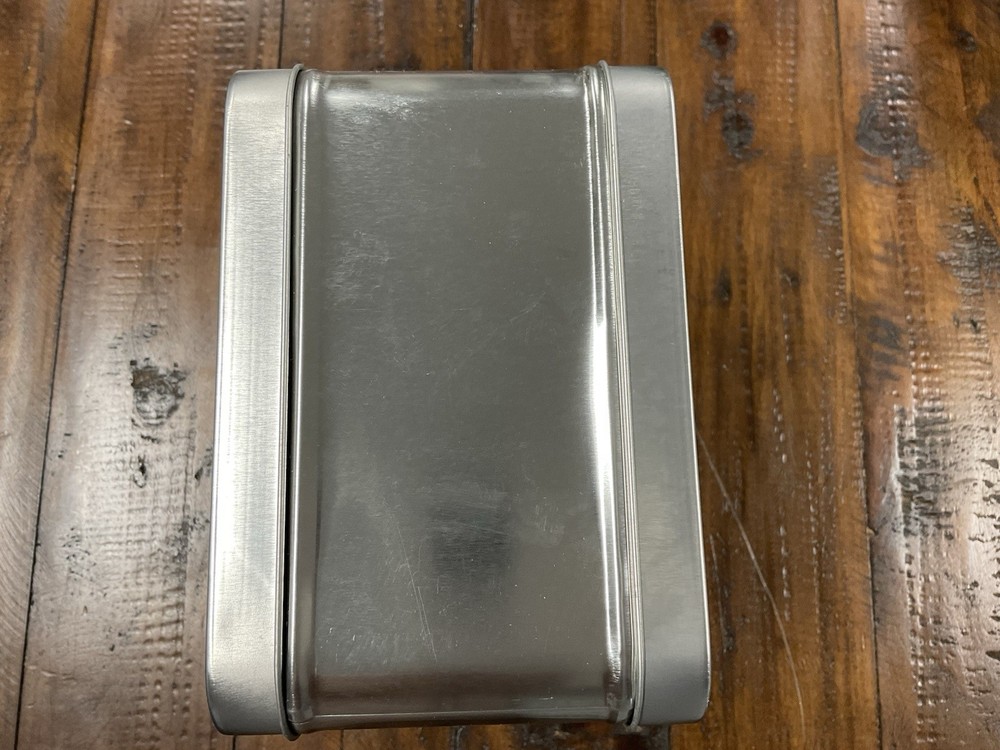 cactus jack lunchbox silver color