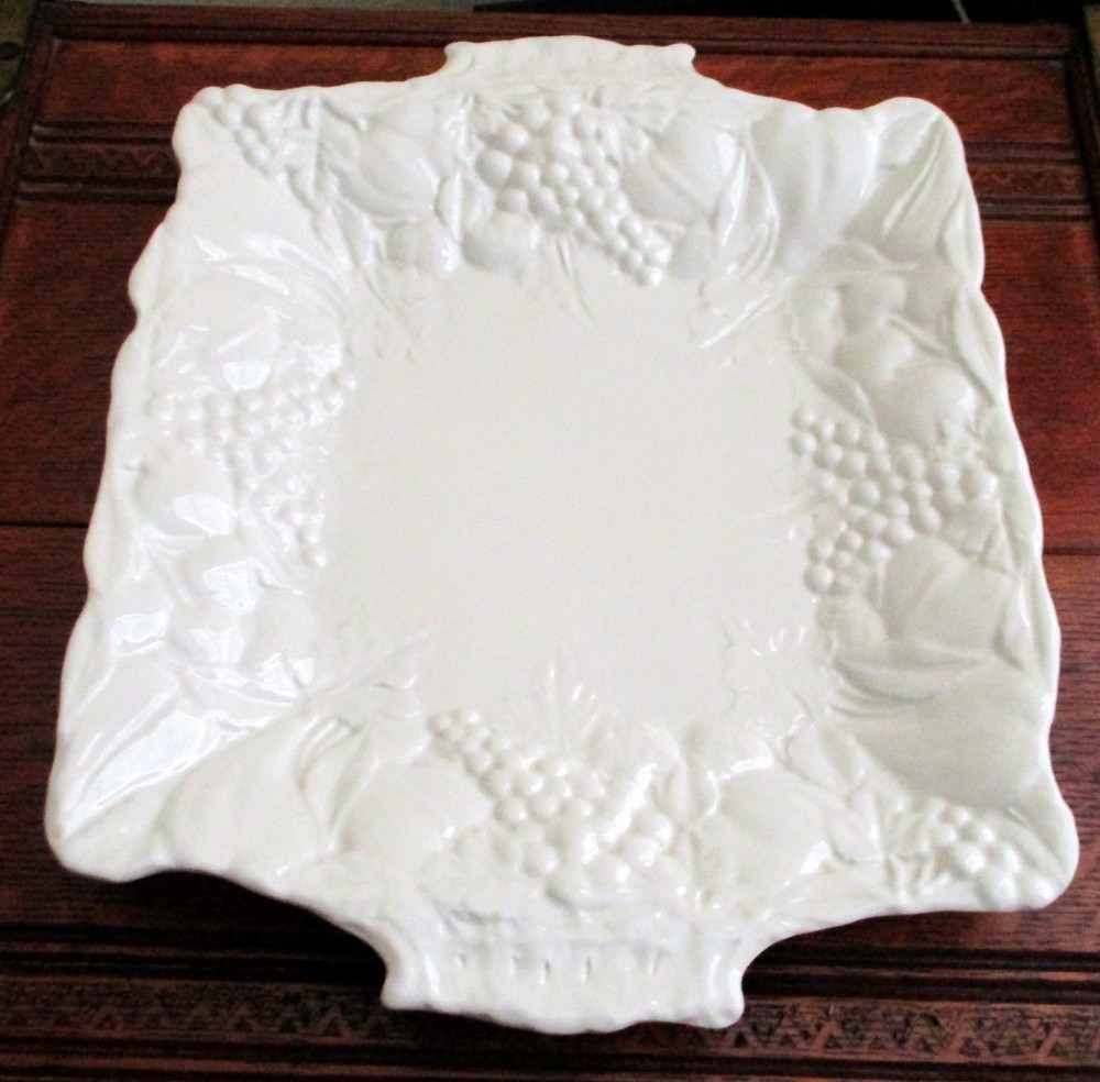 C. Stringa Nove Italy Ceramic Platter Tray Embossed Fruit & Grape Pattern 17"