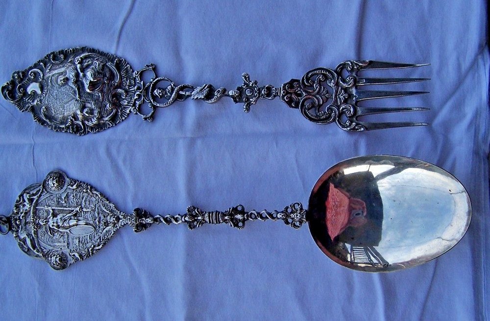 ENORMOUS HALLMARKED ORNATE DUTCH SOLID SILVER SERVING FORK & SPOON SET 396 grams