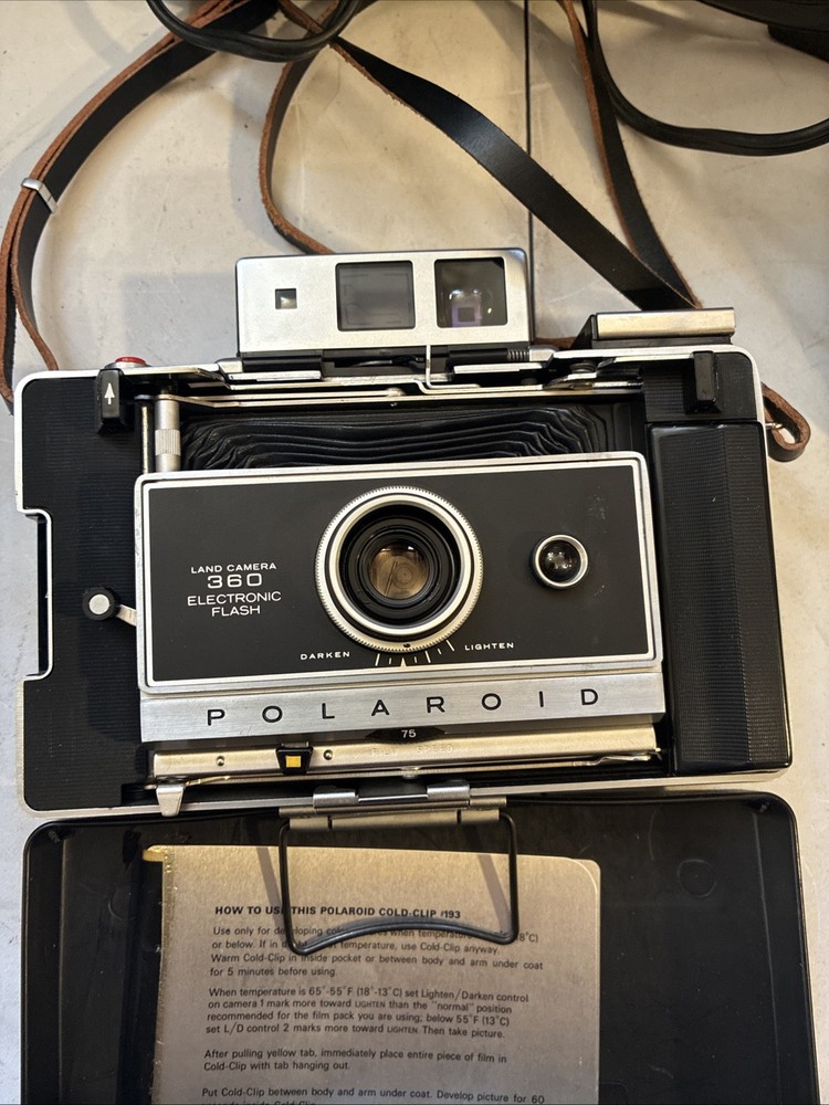 POLAROID LAND CAMERA 360 ELECTRONIC FLASH w/ CASE MANUAL ACCESSORIES - UNTESTED
