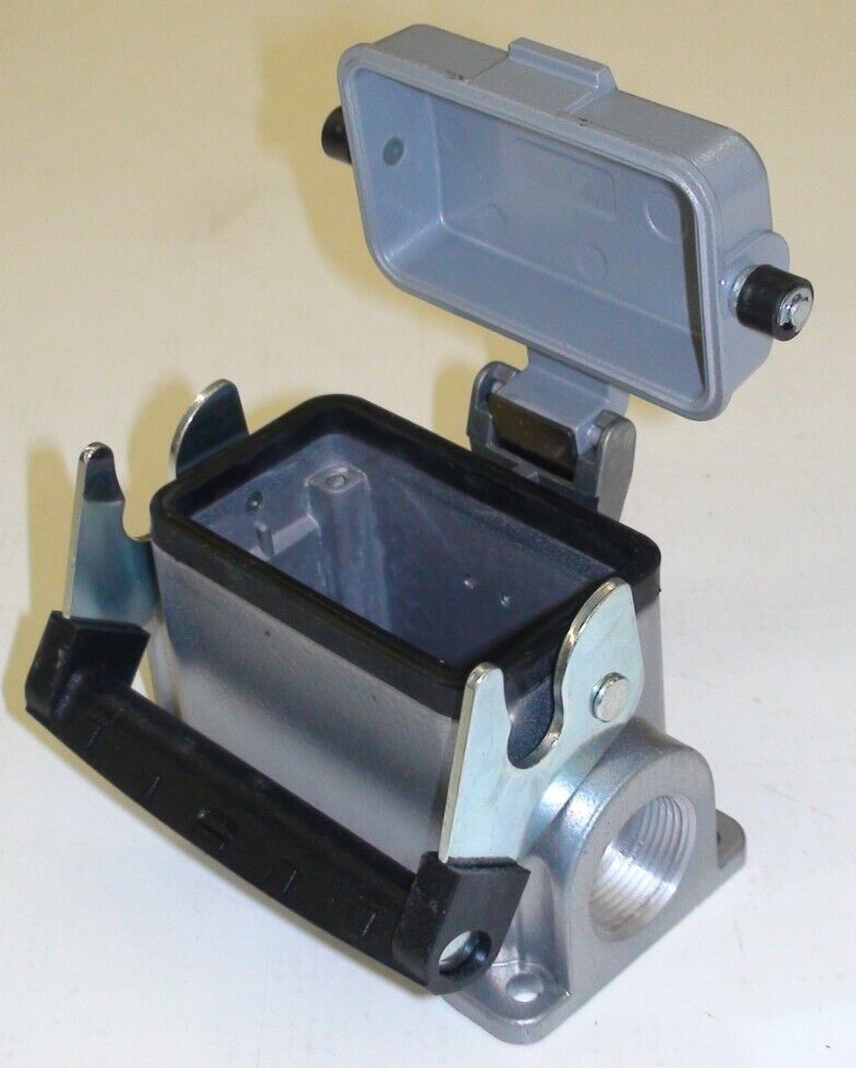 100369 EPIC HB 10  SURFACE MOUNT BASE, ONE ENTRY, COVER ,PG16