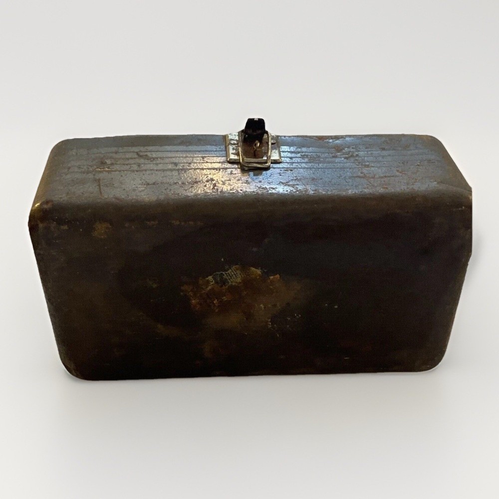 Antique Metal Toolbox/Tacklebox