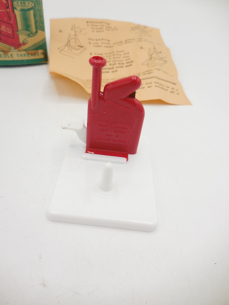 Vintage Hexe Automatic Needle Threader Western Germany Original Box