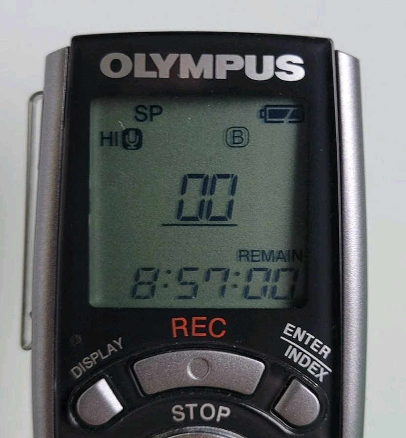 Olympus VN-960PC Handheld Digital Voice Recorder - Clean