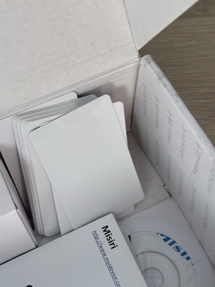 NEW MISIRI Bluetooth Mag VIP Card Reader Writer Encoder RW606 NIB