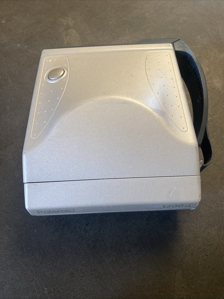 Polaroid Camera 1200 SI