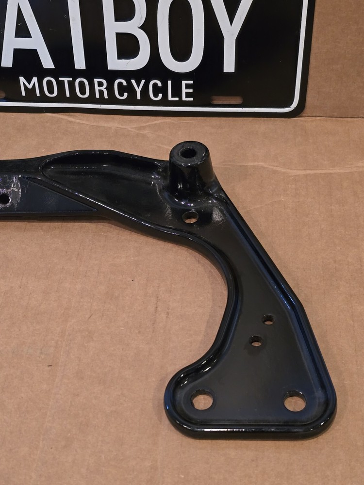 Harley Davidson Fatboy Deuce Softail Exhaust Muffler support mount bracket