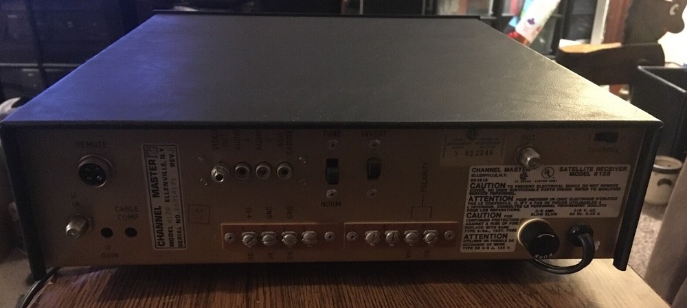 CHANNEL MASTER SATELLITE RECEIVER MODEL 6128