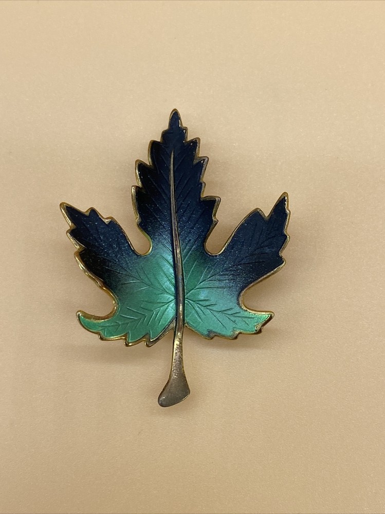 vintage brooch pin back unsigned collectors