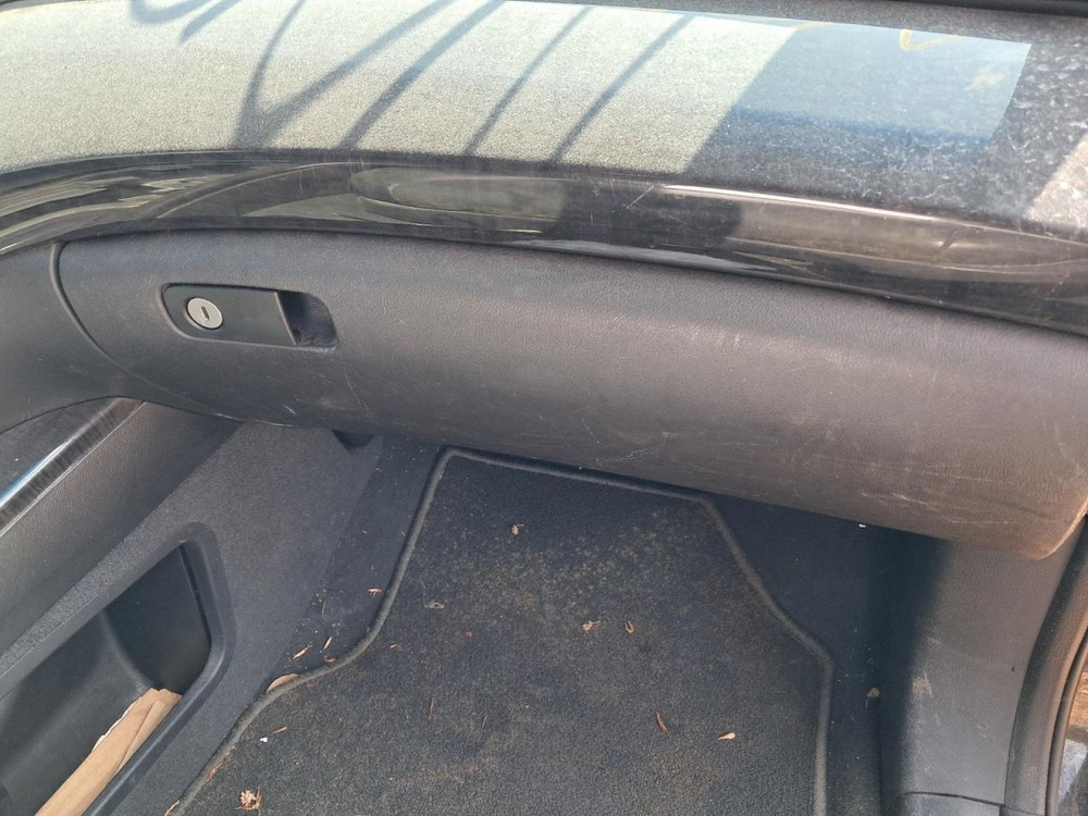 MDX       2009 Glove Box 4794950
