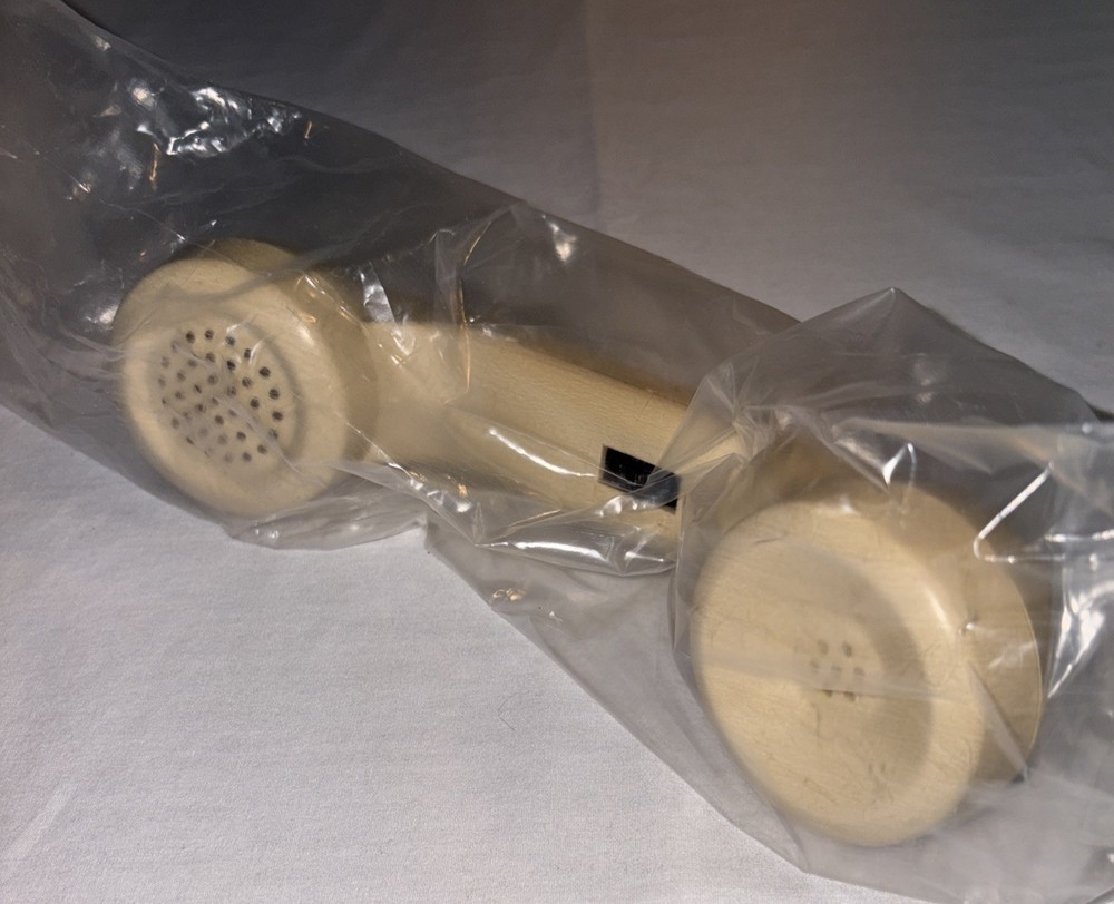 Walker Equipment Hearing Aid Compatible Handset W6-500M