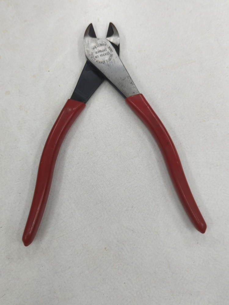 2pc Klein Tools D228-8 8" & D252-6 6" Lineman Diagonal-Cutting Pliers Set