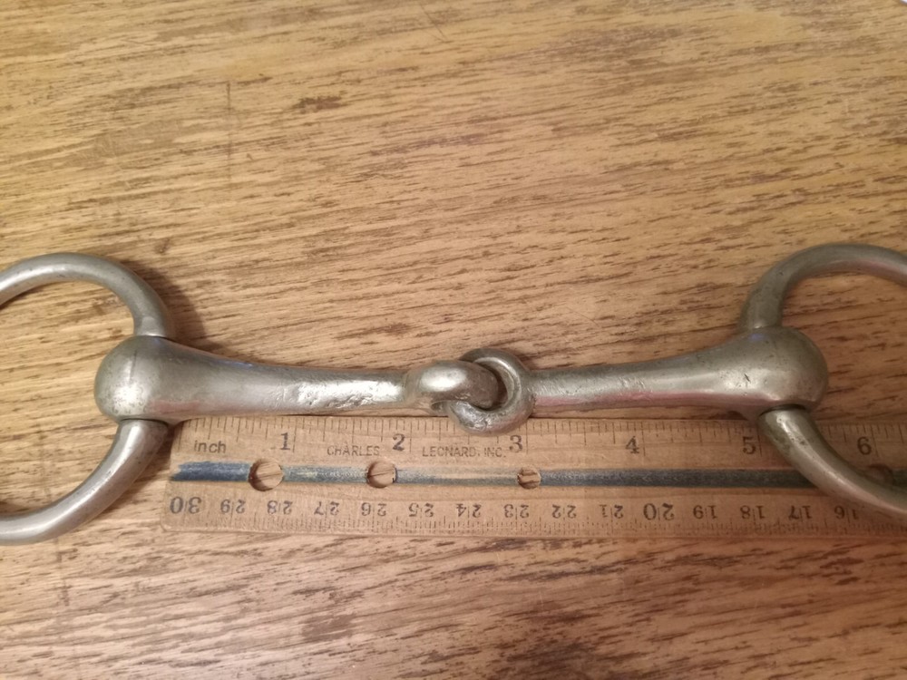 fixed O ring snaffle bit 4 3/4 in nickel