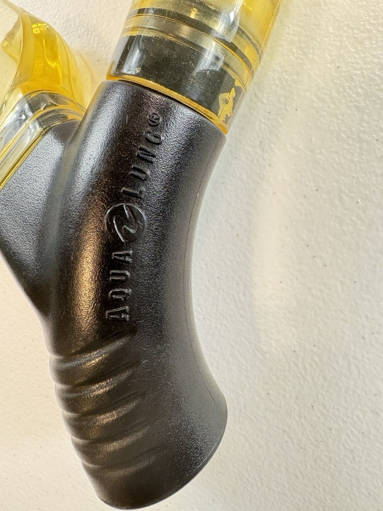 Aqualung Impulse 2 Flex Dive Snorkel Black/green & Seadive Goggles Bundle