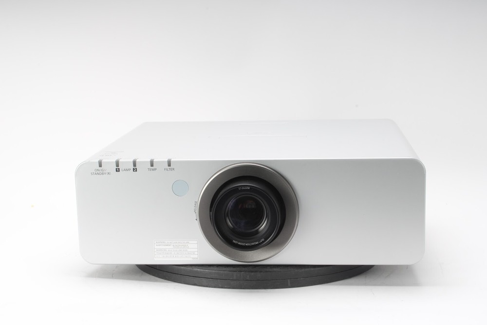 Panasonic PT-DZ680ULS 1-Chip DLP Projector 6251 Total Runtime