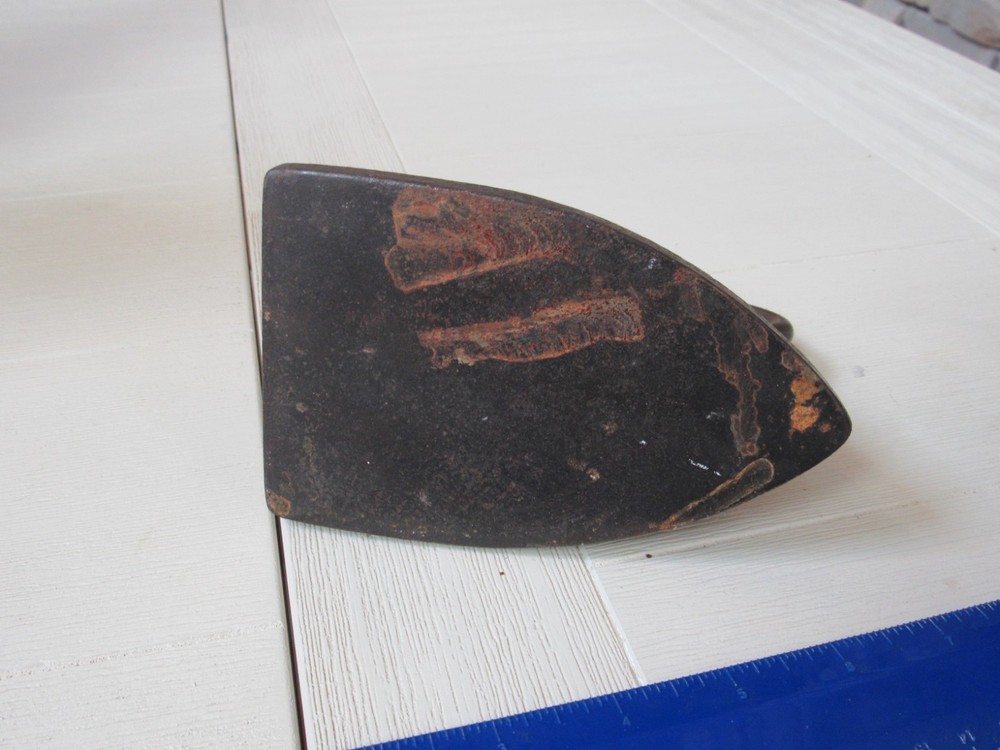 Vintage Cast Iron Geneva Flat Iron