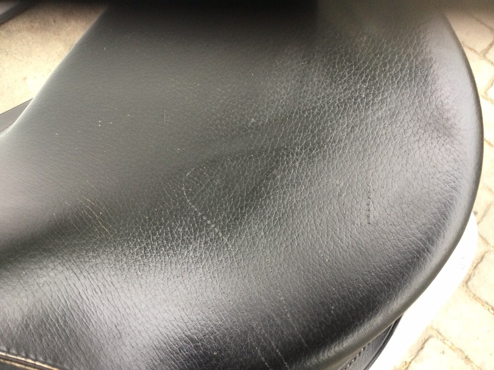 Mystic 16” Dressage Saddle