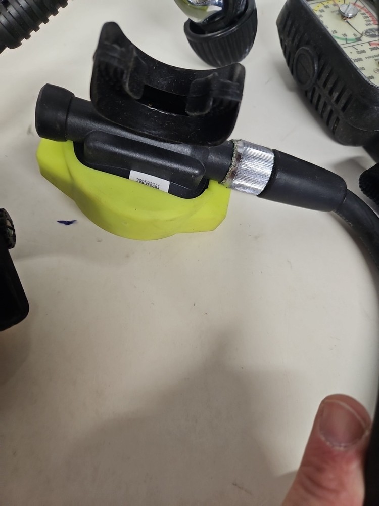 Scuba Gear Dacor Octopus, Regulators, And Computer Untested