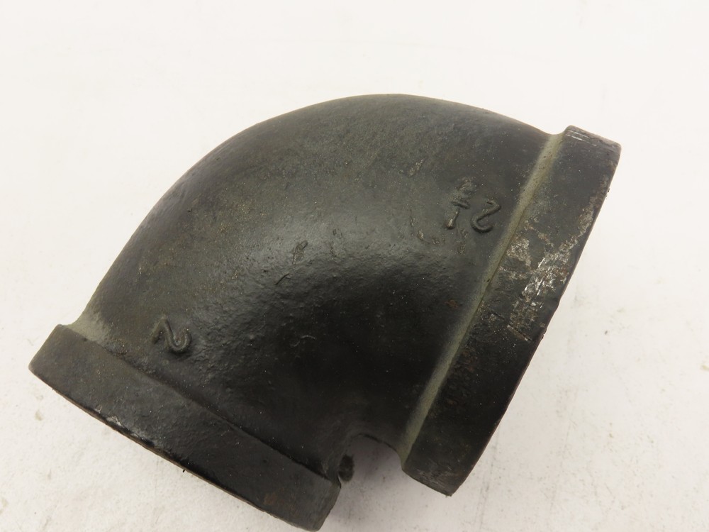 2-1/2" x 2" 90 Degree Reducing Elbow Schedule 40 Black Iron