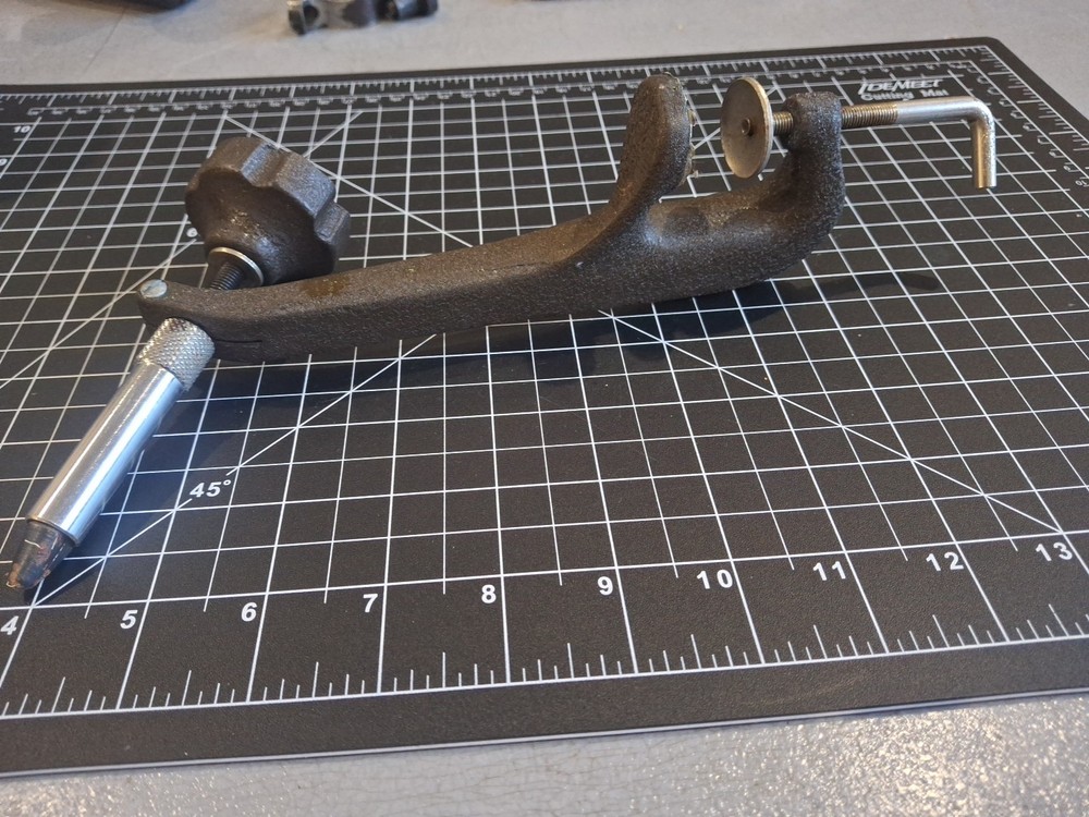 Herters Fly Tying Vise