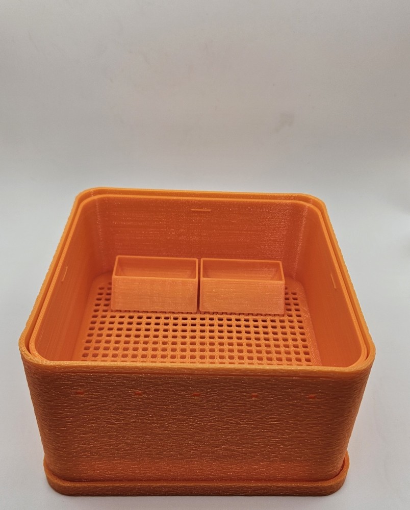 Dubia Roach Storage and Waste System (Standard)