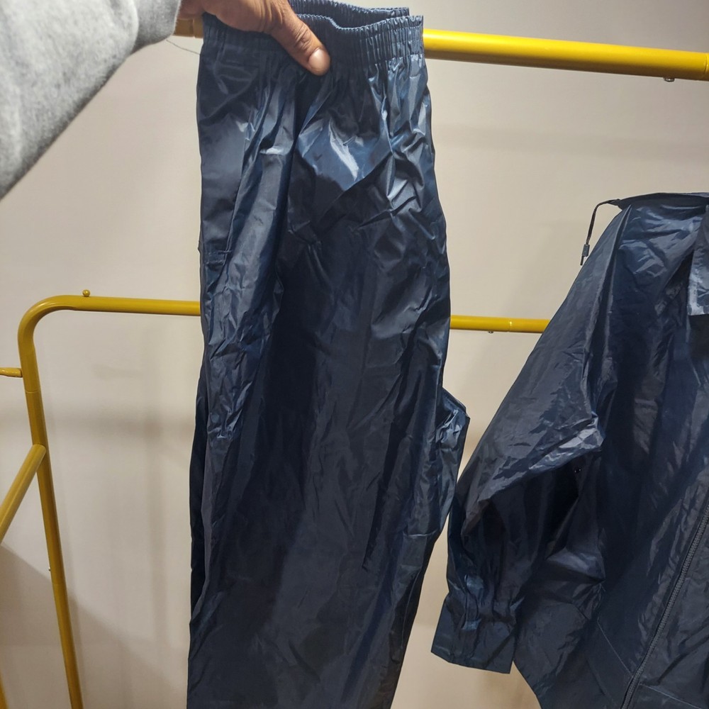 Mens 2pc Waterproof Rain Suit with Hood