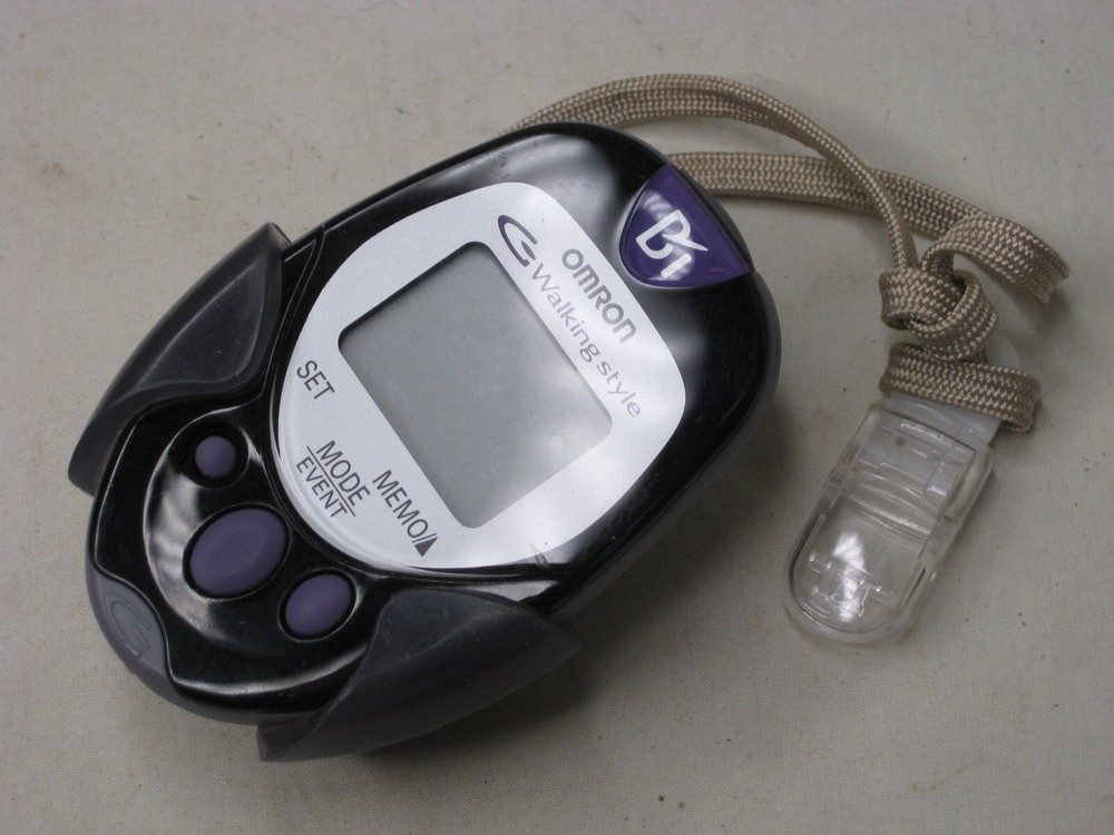 OMRON Walking style HJ-720IT pocket pedometer digital walking meter*