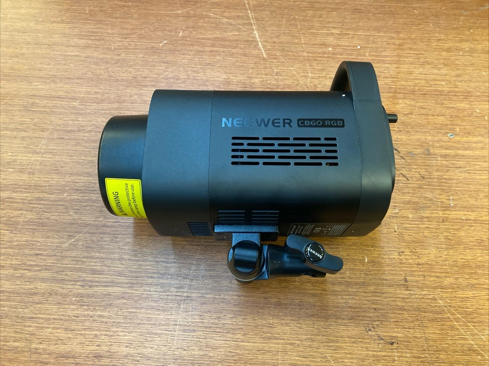 NEEWER CB60 RGB Video Light