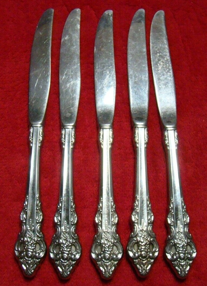 5 Oneida Community Cherbourg Stainless Dinner Knives