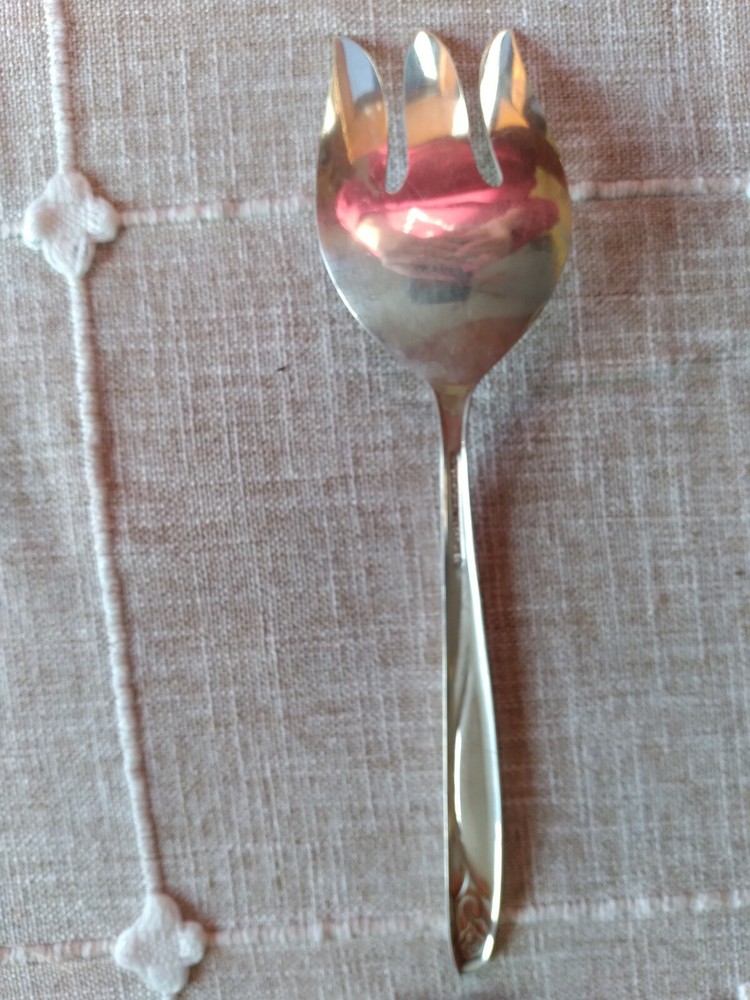 International Deep Silver Anniversary Rose Meat Serving Fork 1962 Casserole Fork