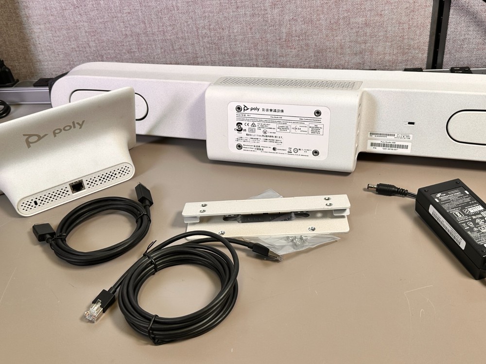 POLY Studio X50 VIDEOBAR CONFERENCE w/ POLY TC8 TOUCH PANEL 2201-85750-001
