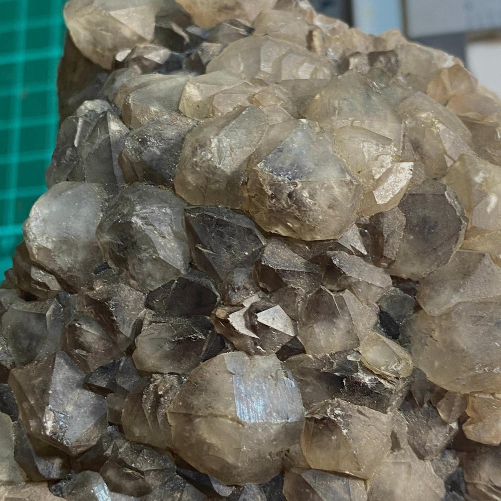 QUARTZ CRYSTAL ASSEMBLAGE - ROSTOWRACK PIT, CORNWALL HEAVY 2937g MF4039