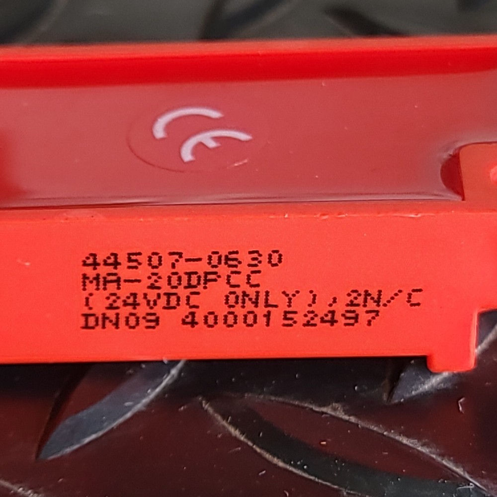 STI - MA-20DPCC - MA Series - Magnetically Actuated Safety Interlock Switch