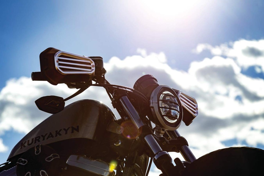Kuryakyn Dillinger Handguards Silver