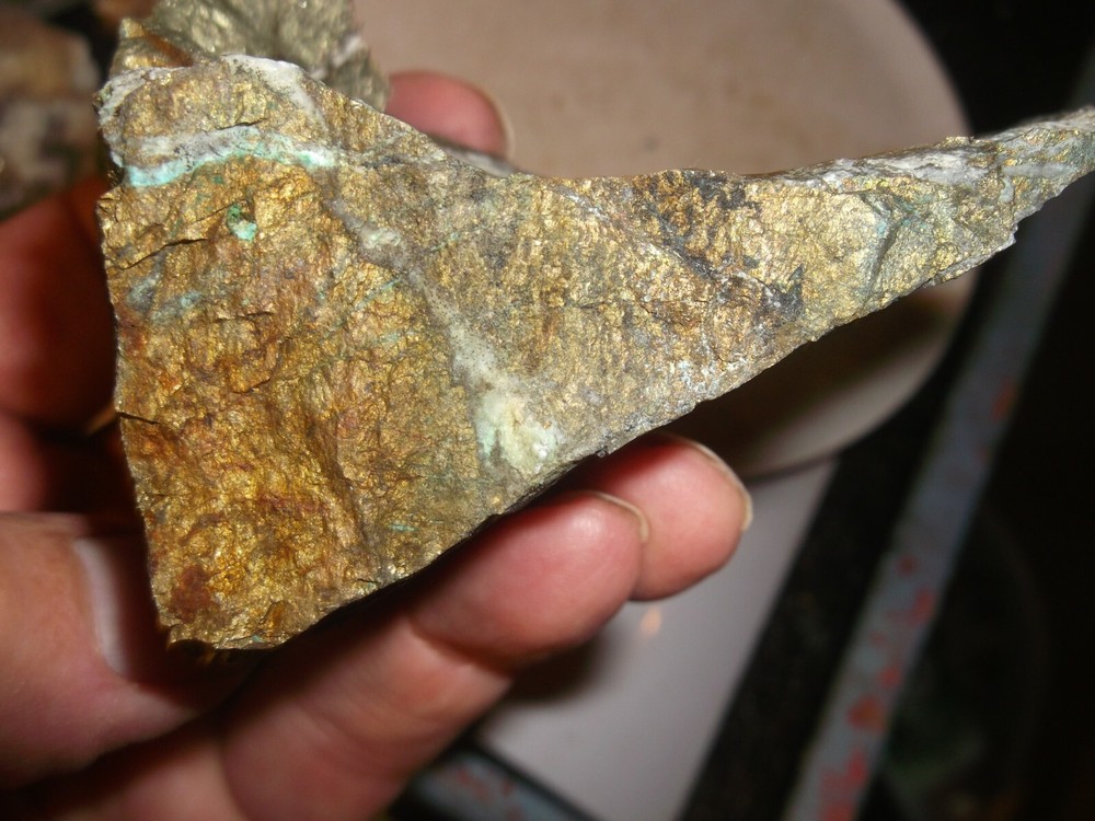 Gold, silver, copper, 324 grams samples ,ore high grade .