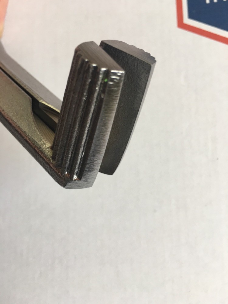 Snap-on Battery Cable Clamp Pliers. New
