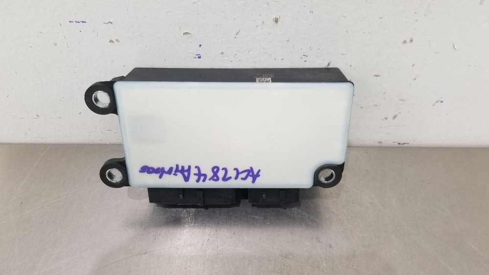 15 CHEVY SILVERADO 1500 SRS BAG MODULE 13594402